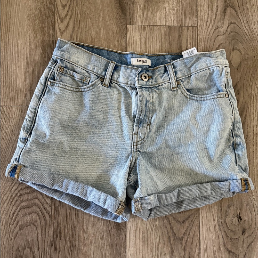 Kensie Light Wash Jean Shorts